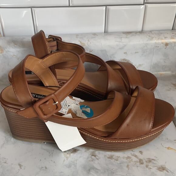 NEW Kensie Brown Platform Wedges - Picture 8 of 9